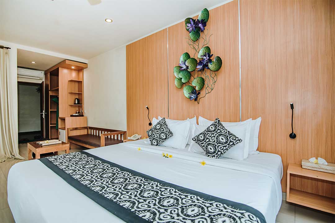 Valley Suite with Balcony