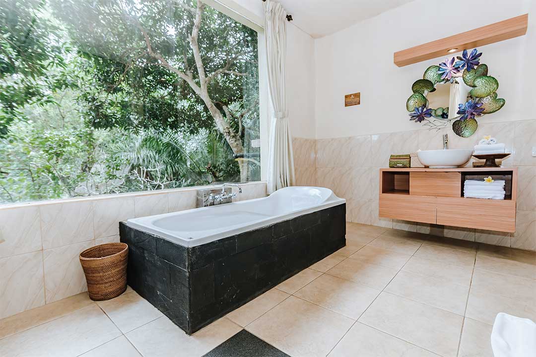 Valley Suite with Balcony